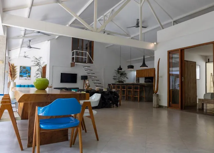 Malya 5 Bedrooms * Seminyak